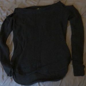 Black Cold Shoulder, Long-Sleeved top